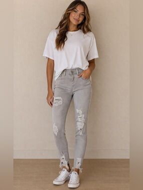 American Eagle Outfitters Light Grey Super Stretch Distressed Skinny Jeans